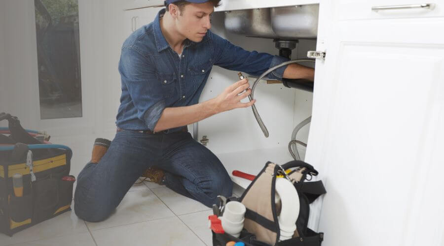 Expert burst pipe repair services in Mount Carroll, IL